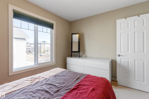 64 655 Tamarack Road, Edmonton, AB - Indoor Photo Showing Bedroom