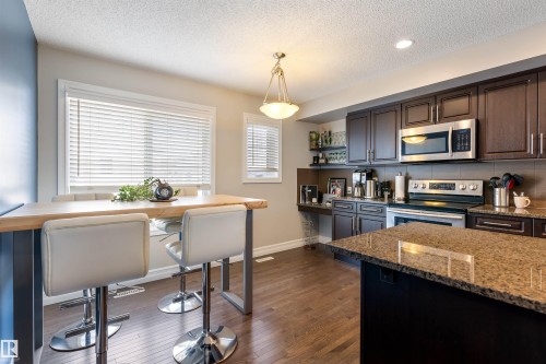 64 655 Tamarack Road, Edmonton, AB - Indoor Photo Showing Kitchen