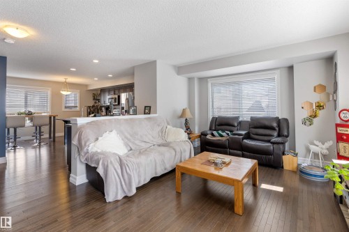 64 655 Tamarack Road, Edmonton, AB - Indoor Photo Showing Living Room