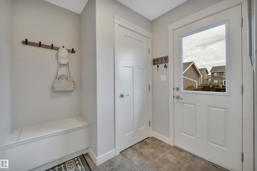 258 Robinson Drive, Leduc, AB - Indoor Photo Showing Other Room
