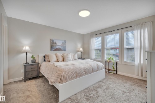 258 Robinson Drive, Leduc, AB - Indoor Photo Showing Bedroom