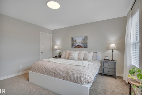 258 Robinson Drive, Leduc, AB - Indoor Photo Showing Bedroom
