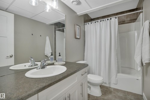 258 Robinson Drive, Leduc, AB - Indoor Photo Showing Bathroom