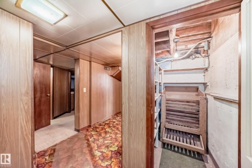 Image quality insufficient for description - 11929 91 Street, Edmonton, AB 