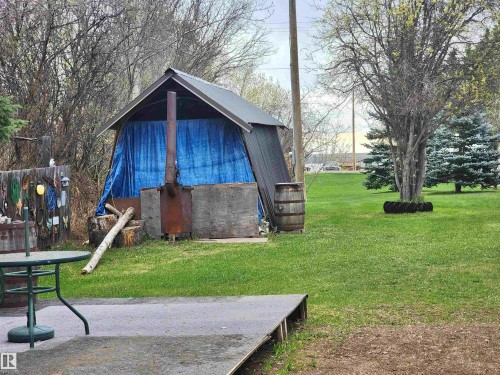 612 1 Avenue E, Rural Wetaskiwin County, AB 