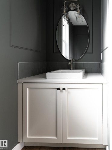 7135 May Crescent, Edmonton, AB - Indoor Photo Showing Bathroom