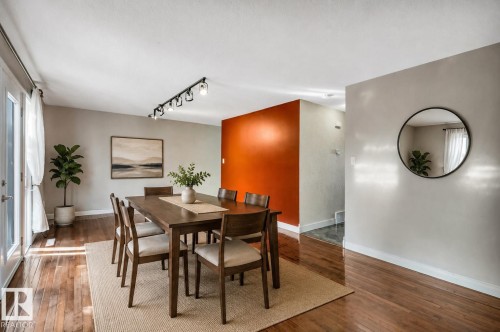 171 Royal Road, Edmonton, AB - Indoor Photo Showing Dining Room