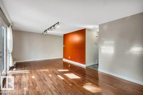 171 Royal Road, Edmonton, AB - Indoor Photo Showing Other Room