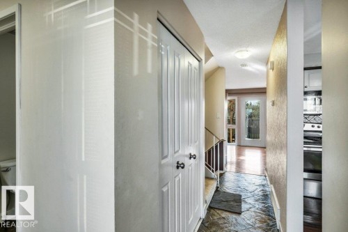 171 Royal Road, Edmonton, AB - Indoor Photo Showing Other Room