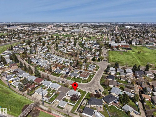 Aerial perspective showcasing a residential neighborhood with varied housing styles - 16715 79A Avenue, Edmonton, AB - Outdoor With View