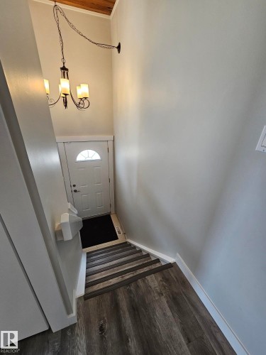26 Northwoods Village, Edmonton, AB - Indoor Photo Showing Other Room