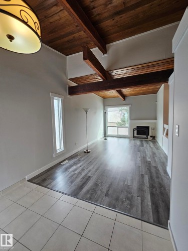 26 Northwoods Village, Edmonton, AB - Indoor Photo Showing Other Room