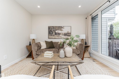 3105 109 Street, Edmonton, AB - Indoor Photo Showing Other Room