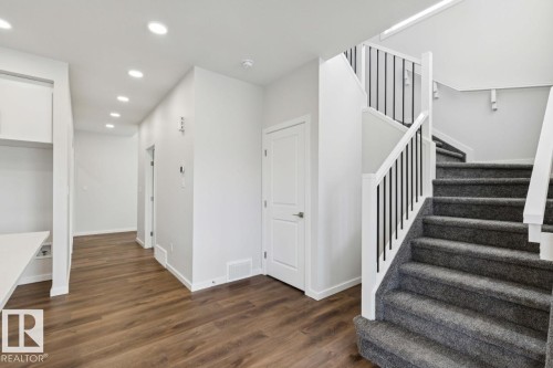 2322 Egret Way, Edmonton, AB - Indoor Photo Showing Other Room
