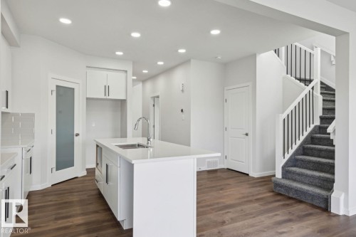 2322 Egret Way, Edmonton, AB - Indoor Photo Showing Kitchen With Upgraded Kitchen