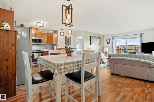 440 2436 Guardian Road, Edmonton, AB - Indoor