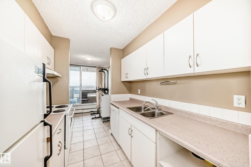 115 8735 165 Street, Edmonton, AB - Indoor Photo Showing Kitchen With Double Sink