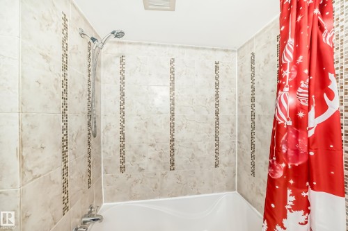 115 8735 165 Street, Edmonton, AB - Indoor Photo Showing Bathroom