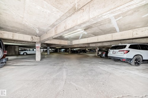 115 8735 165 Street, Edmonton, AB - Indoor Photo Showing Garage