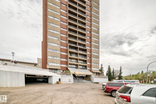 115 8735 165 Street, Edmonton, AB - Outdoor