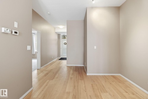 330 10531 117 Street, Edmonton, AB - Indoor Photo Showing Other Room