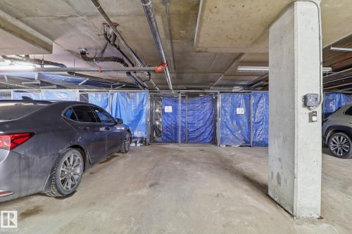 330 10531 117 Street, Edmonton, AB - Indoor Photo Showing Garage