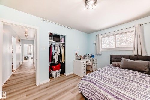 10928 149 Street, Edmonton, AB - Indoor Photo Showing Bedroom