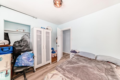 10928 149 Street, Edmonton, AB - Indoor Photo Showing Bedroom