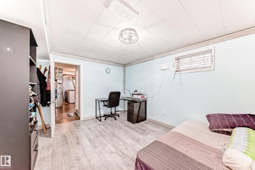 10928 149 Street, Edmonton, AB - Indoor