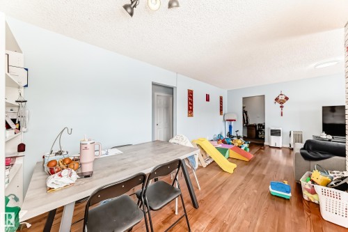 10928 149 Street, Edmonton, AB - Indoor