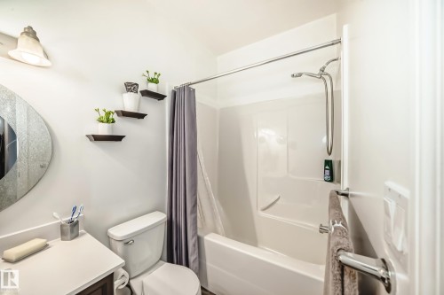 207 4316 139 Avenue, Edmonton, AB - Indoor Photo Showing Bathroom