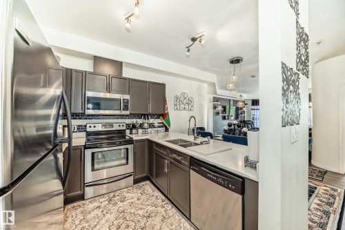 207 4316 139 Avenue, Edmonton, AB - Indoor Photo Showing Kitchen With Double Sink With Upgraded Kitchen