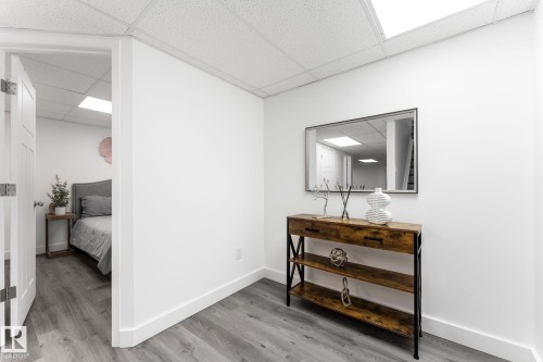 802 Mcleod Avenue, Spruce Grove, AB - Indoor