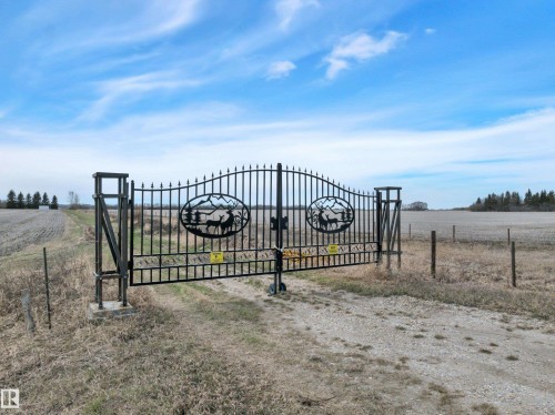 Hwy 44 Twp Rd 541, Rural Sturgeon County, AB 