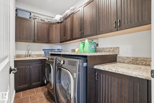 10 Verona Crescent, Spruce Grove, AB - Indoor Photo Showing Laundry Room