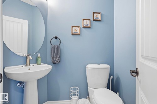 10 Verona Crescent, Spruce Grove, AB - Indoor Photo Showing Bathroom