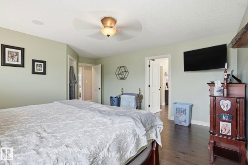 10 Verona Crescent, Spruce Grove, AB - Indoor Photo Showing Bedroom