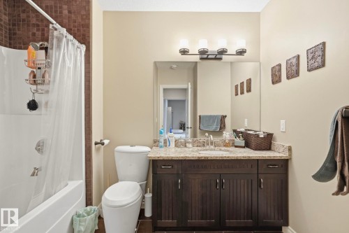 10 Verona Crescent, Spruce Grove, AB - Indoor Photo Showing Bathroom