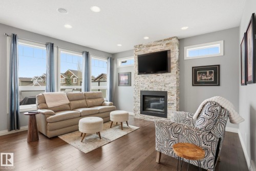 10 Verona Crescent, Spruce Grove, AB - Indoor Photo Showing Living Room With Fireplace