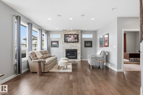 10 Verona Crescent, Spruce Grove, AB - Indoor Photo Showing Living Room With Fireplace