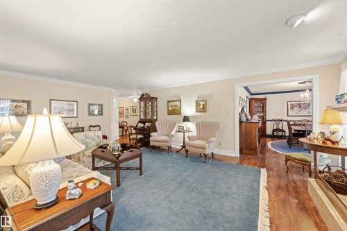1 14824 45 Avenue, Edmonton, AB - Indoor Photo Showing Living Room