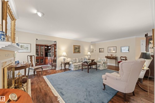 1 14824 45 Avenue, Edmonton, AB - Indoor Photo Showing Living Room