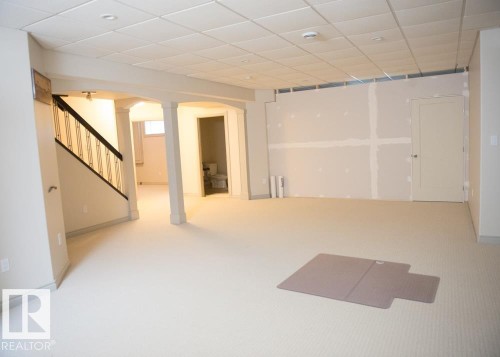 6162 Maynard Crescent Nw, Edmonton, AB - Indoor Photo Showing Other Room