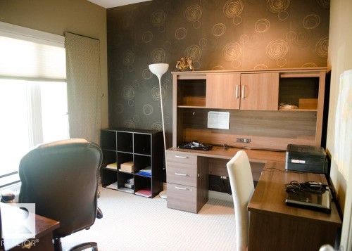 6162 Maynard Crescent Nw, Edmonton, AB - Indoor Photo Showing Office