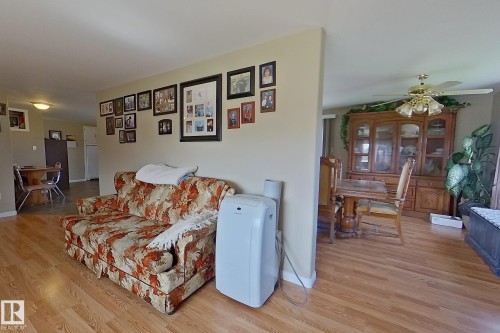 1308 Twp Rd 570, Rural Barrhead County, AB - Indoor Photo Showing Living Room