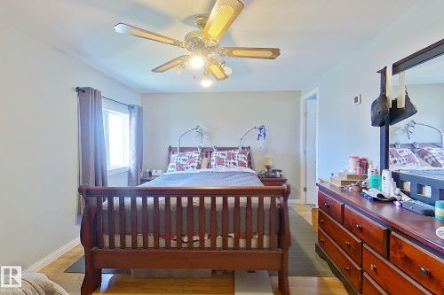 1308 Twp Rd 570, Rural Barrhead County, AB - Indoor Photo Showing Bedroom