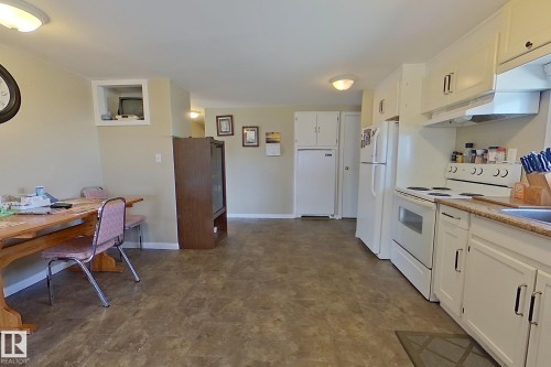 1308 Twp Rd 570, Rural Barrhead County, AB - Indoor Photo Showing Kitchen