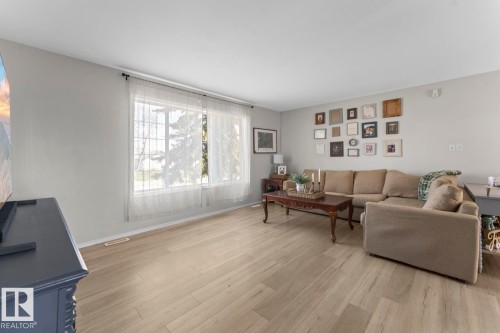 4813 50 Avenue, Cold Lake, AB - Indoor Photo Showing Living Room