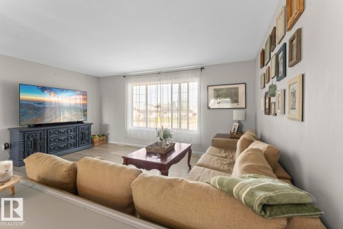 4813 50 Avenue, Cold Lake, AB - Indoor Photo Showing Living Room
