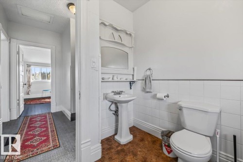 4802 50 Street, Andrew, AB - Indoor Photo Showing Bathroom